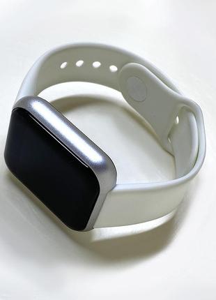 Новий годинник розумний багатофункціональний з білим ремінцем5 фото