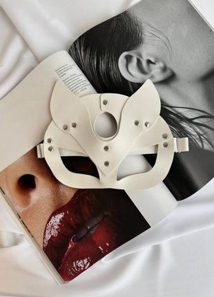 Кожаная маска кошечка . маска для ролевых игр