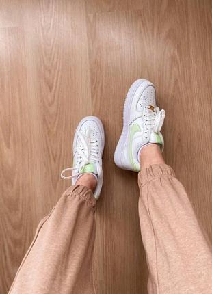 Женские кроссовки nike air force low9 фото