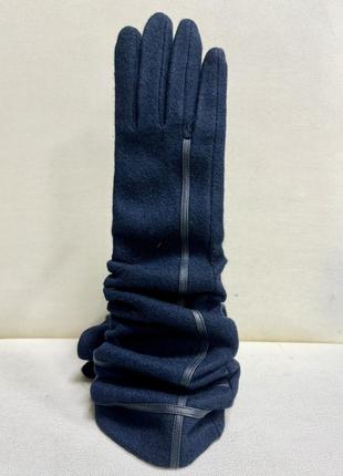 Перчатки женские высокие из валяной шерсти cиние с элементами из кожи2 фото