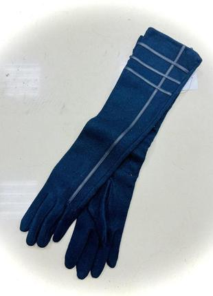 Перчатки женские высокие из валяной шерсти cиние с элементами из кожи3 фото