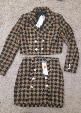 Костюм для дівчаток розмір 38,новий