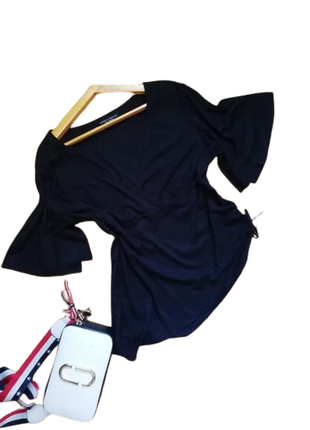 Велюровая асимметричная блузка футболка с короткими рукавами на завязках5 фото