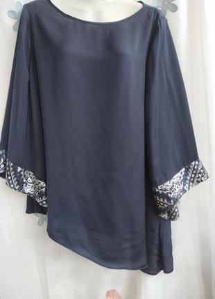 Блуза с декором