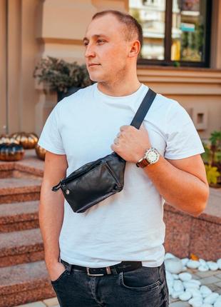 Мужская кожаная бананка на пояс tiding bag черная5 фото