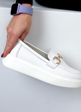 Зручні стильні шкіряні білі жіночі туфлі лофери натуральна шкіра флотар 200912 фото