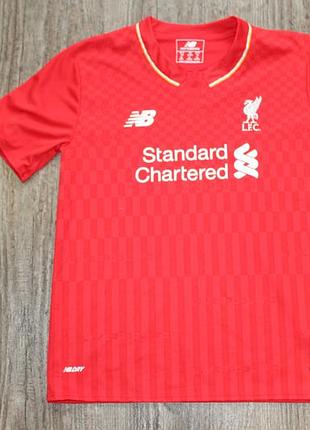 Спортивна футболка