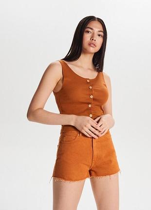 Шорти з високою талією джинсові з необробленим краєм