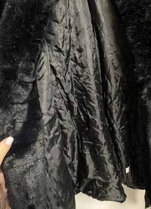 Безрукавка из искусственного меха