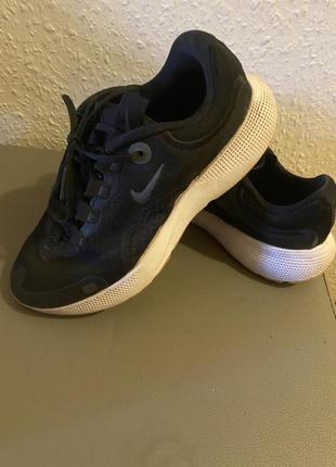 Оригінальні кросівки nike