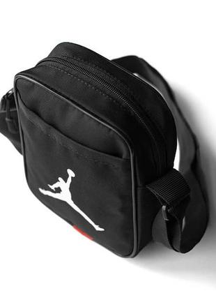 Чоловіча сумка месенджер jordan casual чорна спортивна барсетка через текстильне плече3 фото