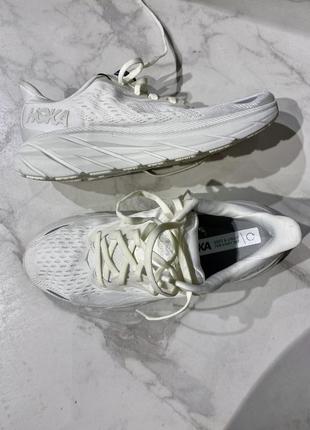 Hoka clifton 8 42р. (26.5см) оригинал4 фото