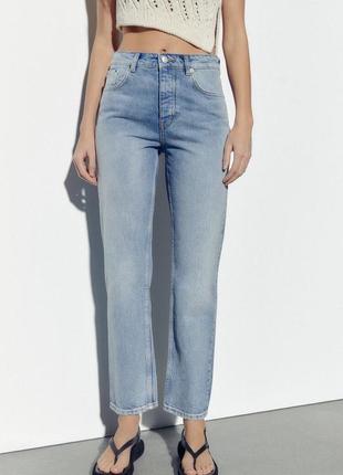 Голубые прямые джинсы zara