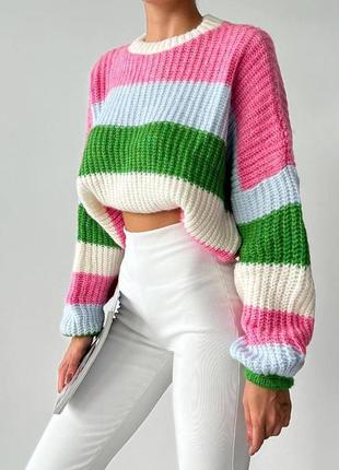 Яркий свитер в полоску3 фото