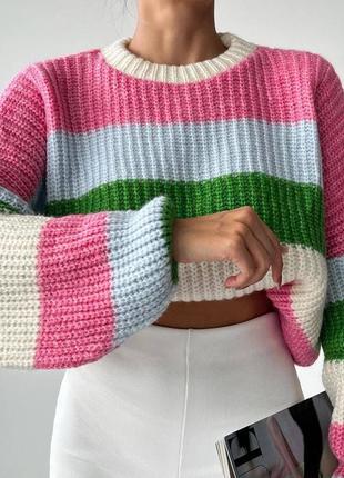 Яркий свитер в полоску2 фото