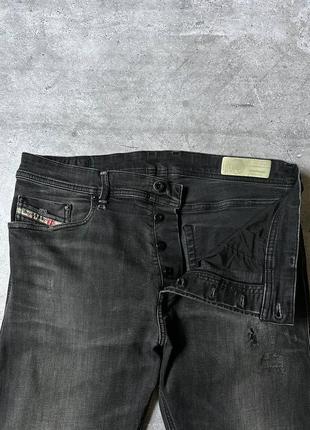 Серые джинсы diesel tepphar distressed slim-carrot5 фото