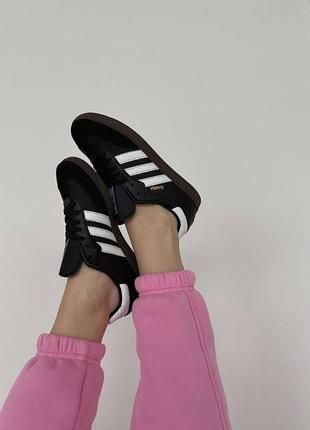 Женские кожаные кроссовки adidas samba black white адидас самба хит продажа премиум2 фото