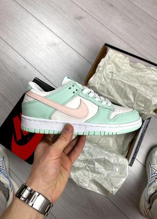 Nike sb dunk low white mint pink