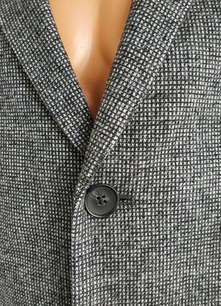 Чоловіче вовняне пальто з рельєфним малюнком marks & spenser сірого кольору10 фото