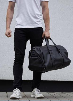 Сумка для тренировок и путешествий, черная