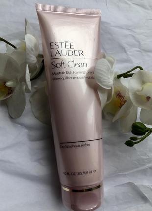 Зволожуюча пінка для вмивання estee lauder soft clean moisture rich foaming cleanser