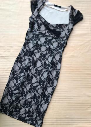 Великолепное платье