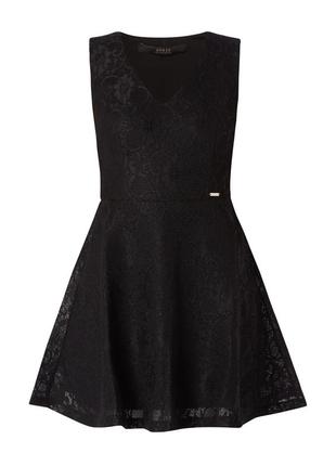 Новое женское вечернее платье в чёрном цвете от бренда guess Striped с цветочным принтом (оригинал) (с)