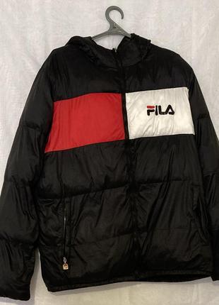 Пуховик/куртка fila logo printed hooded nylon puffer jacket in black