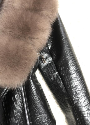 Эксклюзивная кожаная куртка косуха с натуральным мехом5 фото