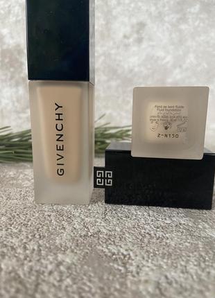 Givenchy prisme libre skin-caring matte тональна основа3 фото