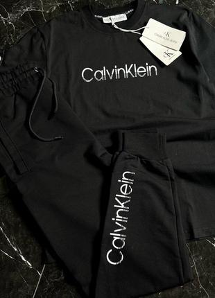 Летний костюм в стиле calvin klein2 фото