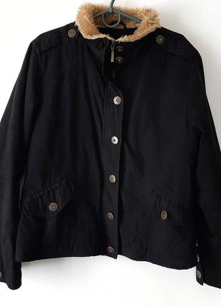 Черная куртка жакет пиджак с утеплением размер м-л