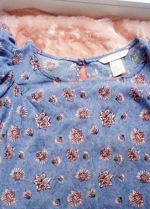 Топ блузка с рюшами оборками на плечах в цветочный принт3 фото