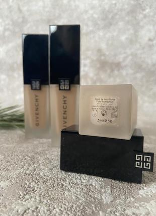 Матирующая тональная основа givenchy prisme libre skin-caring matte2 фото