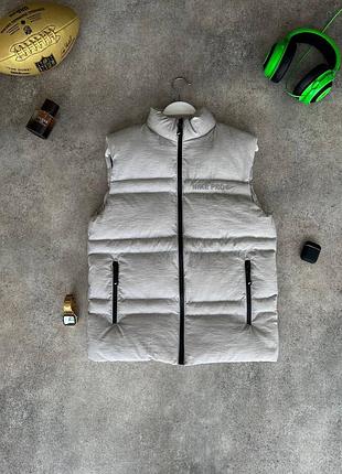 Жилетка в стилі nike pro