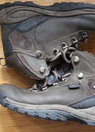 Кожаные ботинки