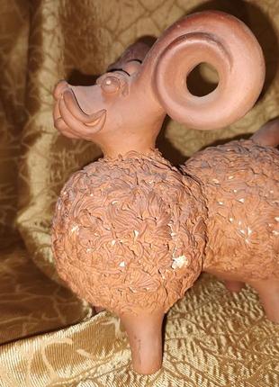 Статуетка  баран