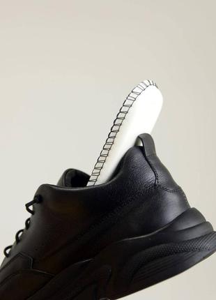 Кросівки чоловічі шкіряні чорні5 фото