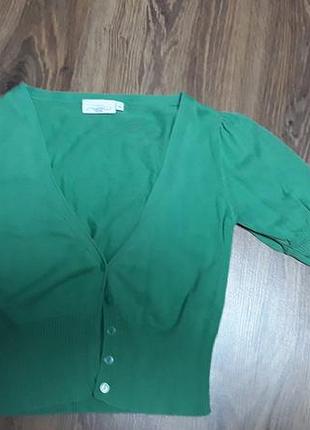 Кофта коротка на гудзики