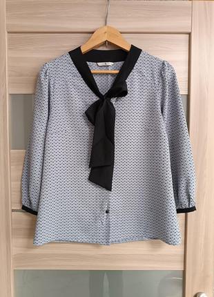 Актуальная блуза с объемными рукавами буфами и галстуком1 фото