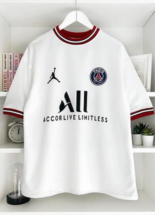 Белая винтажная футболка оверсайз винтажная футболка оверсайз jordan psg