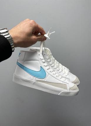 Найк блейзер мин nike blazer mid white blue logo