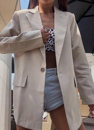 Женский удлиненный пиджак