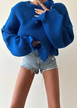 Женский свитер машина вязка с рваностями