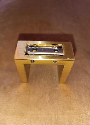 Матовый золотистый гладкий держатель крючок с набором креплений нержавеющая сталь5 фото