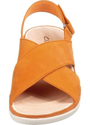 Р.36 clarks женские кожаные босоножки оригинал8 фото