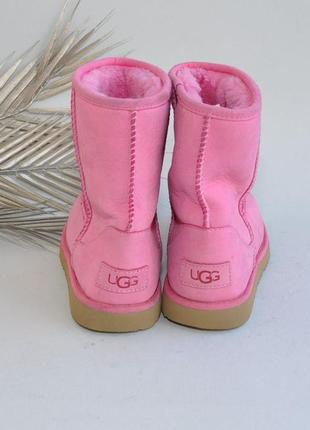 Крутые детские угги оригинал незначительные царапины на носочках ugg5 фото