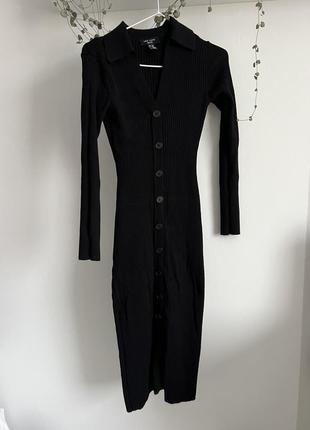 Платье вязаное длинная черная