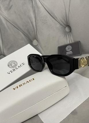 Черные солнцезащитные очки versace полный комплект1 фото