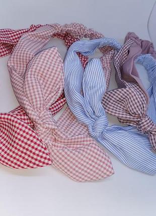 Повязка солоха для волос клетчатая красная с бантиком